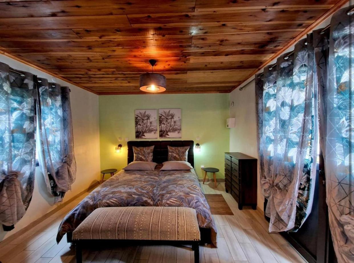 Chambres Et Tables D'Hote Du Voyageur La Plaine des Palmistes Exterior photo
