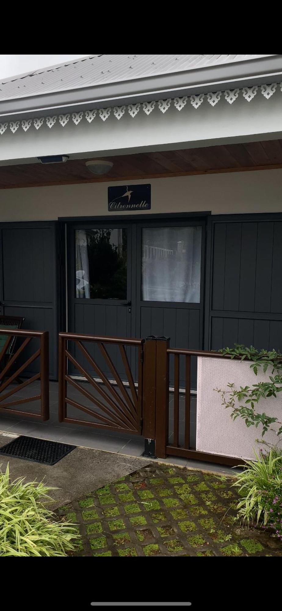 Chambres Et Tables D'Hote Du Voyageur La Plaine des Palmistes Exterior photo