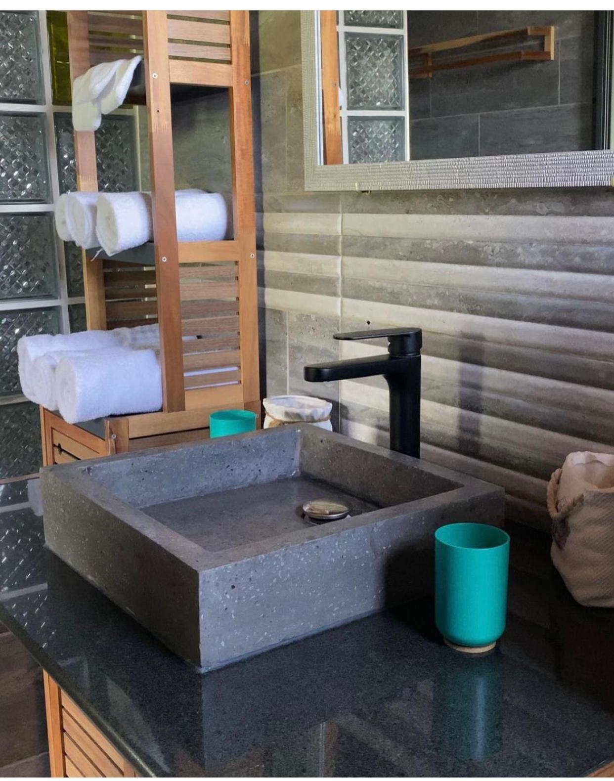 Chambres Et Tables D'Hote Du Voyageur La Plaine des Palmistes Exterior photo