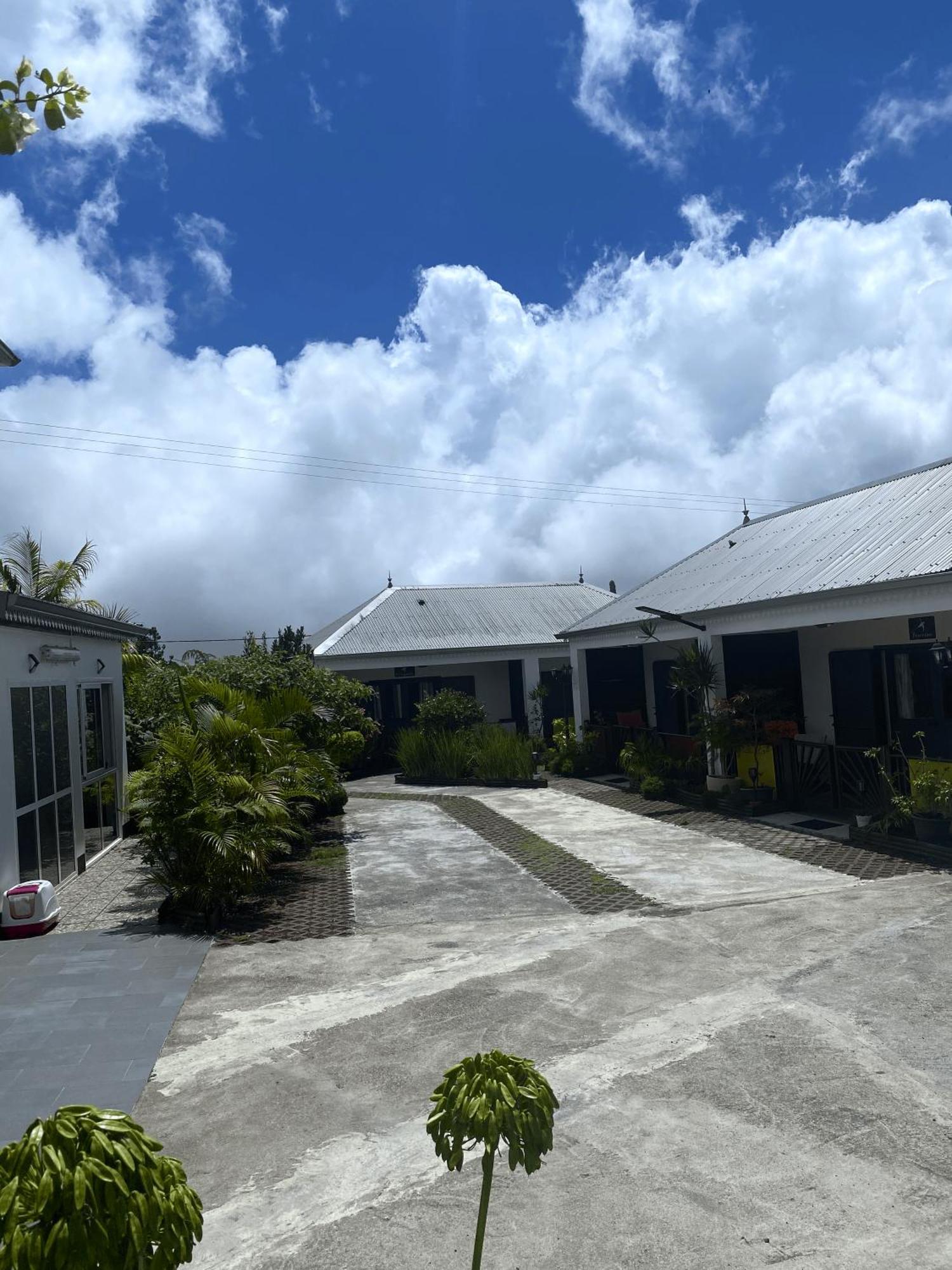 Chambres Et Tables D'Hote Du Voyageur La Plaine des Palmistes Exterior photo